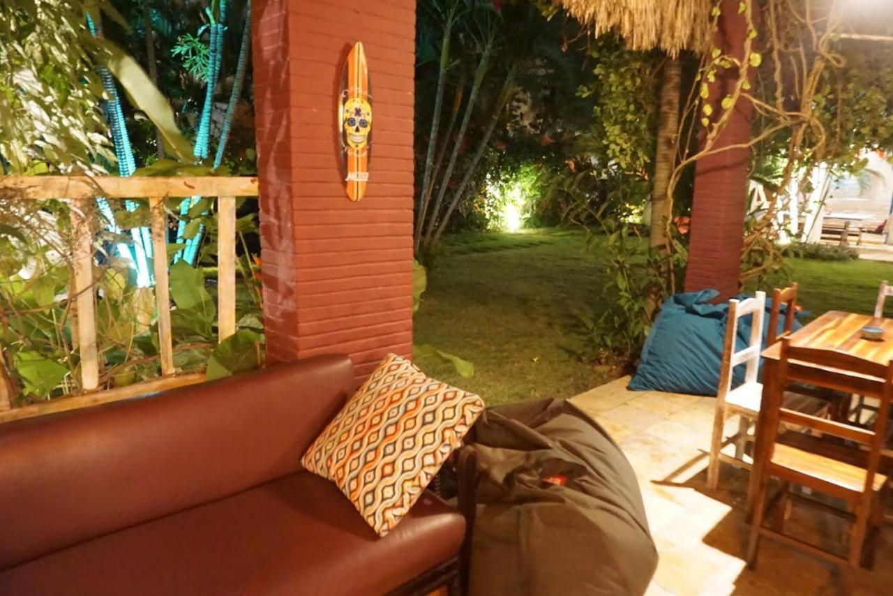Bada Hostel & Kite School Кумбуко Екстериор снимка