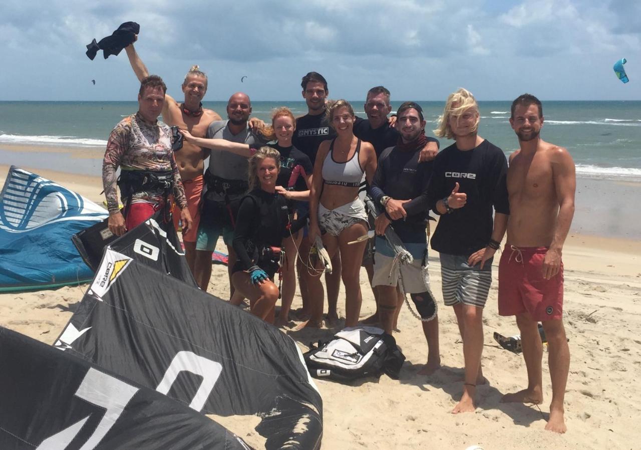 Bada Hostel & Kite School Кумбуко Екстериор снимка
